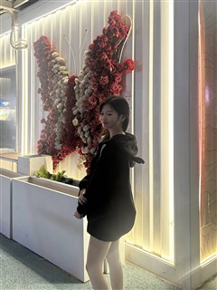 和我的钩针小女孩比一比谁更可爱呀