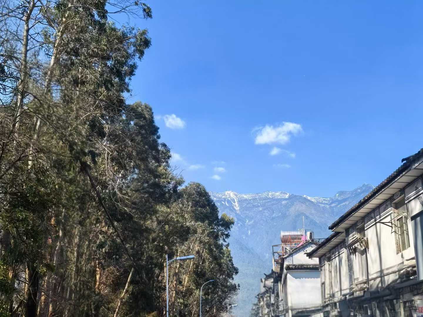 96A5763F-21D4-40FF-A520-CE1C9469B8B5